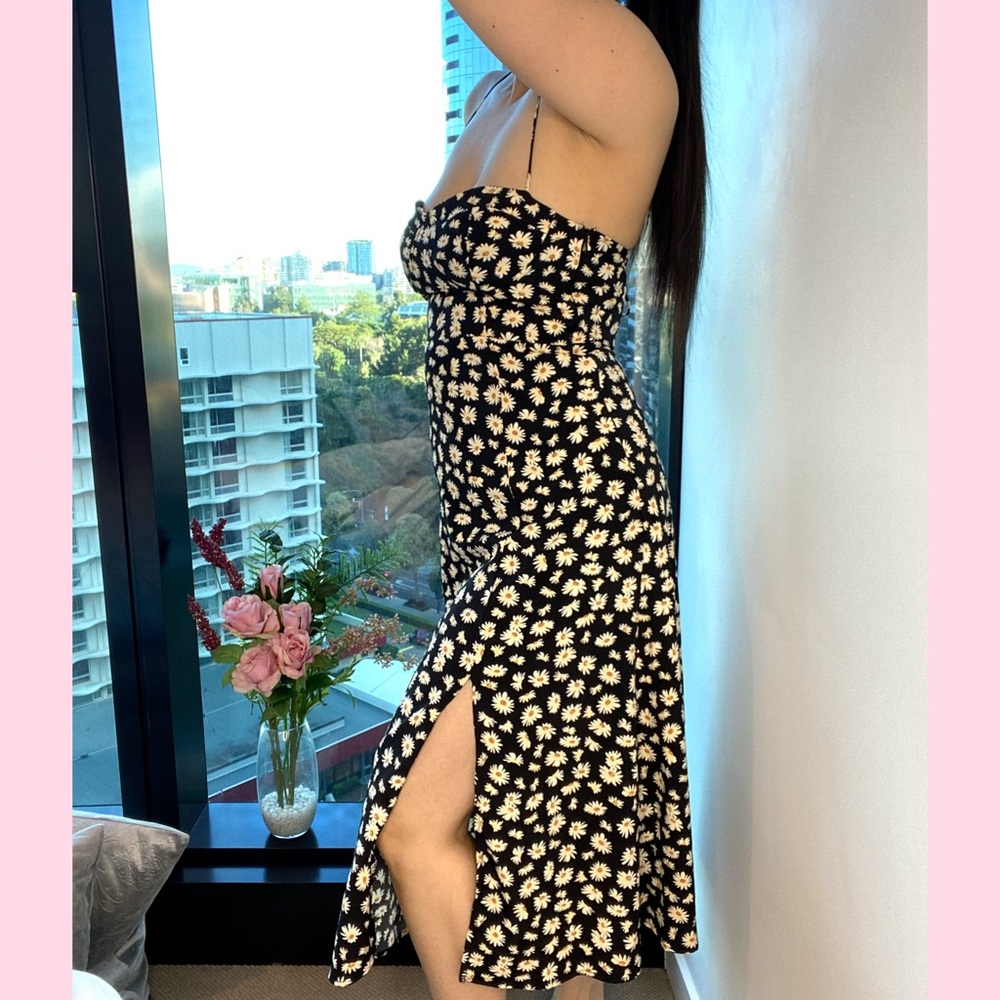Summer Dress - Picture 3 of 4